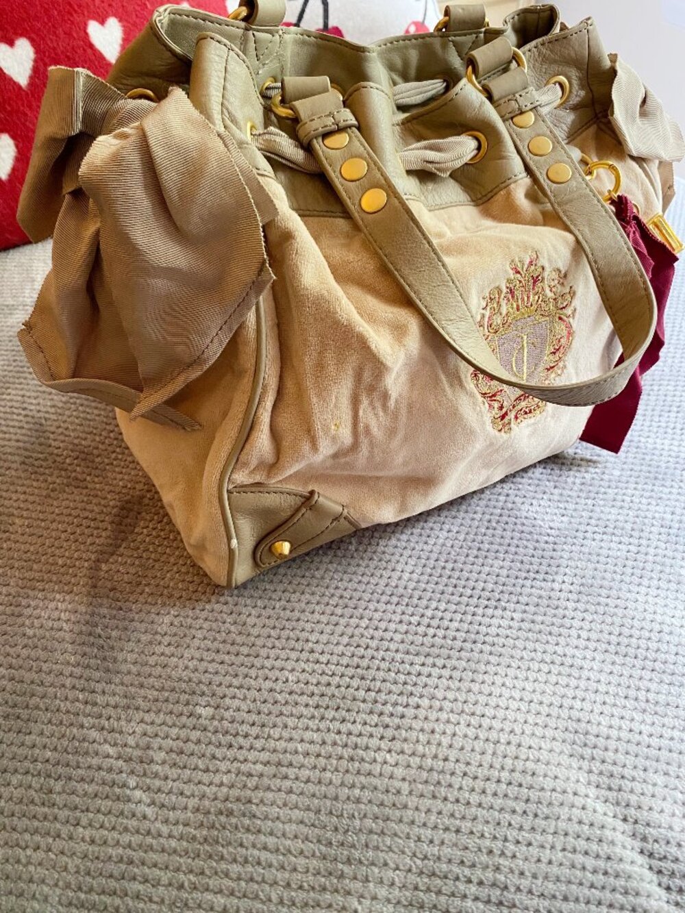 Juicy Couture vintage beige crest velour Daydreamer